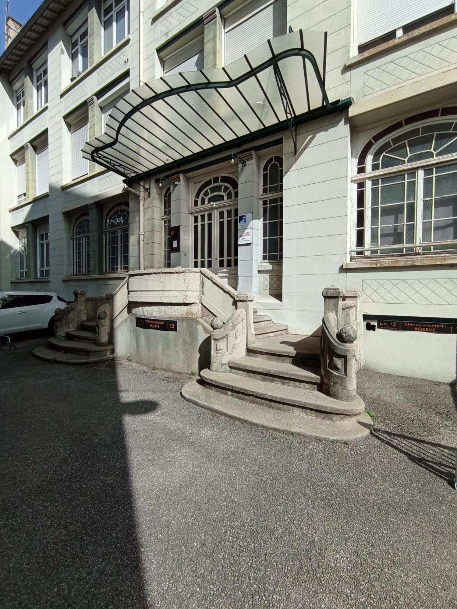 Le 12 Wifi Cosy Parking Gratuit Saint-Etienne (Loire) Exterior foto