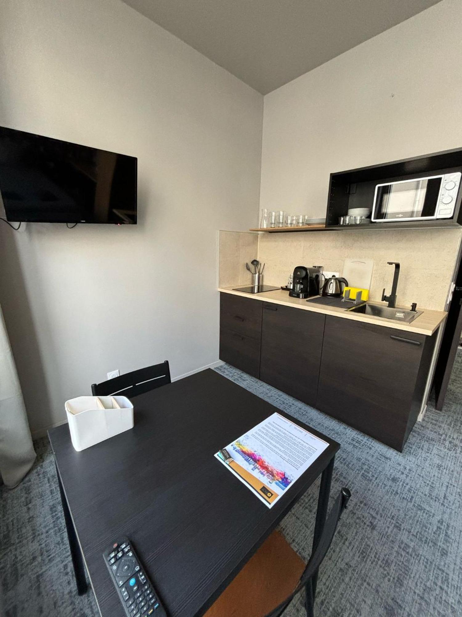 Le 12 Wifi Cosy Parking Gratuit Saint-Etienne (Loire) Exterior foto